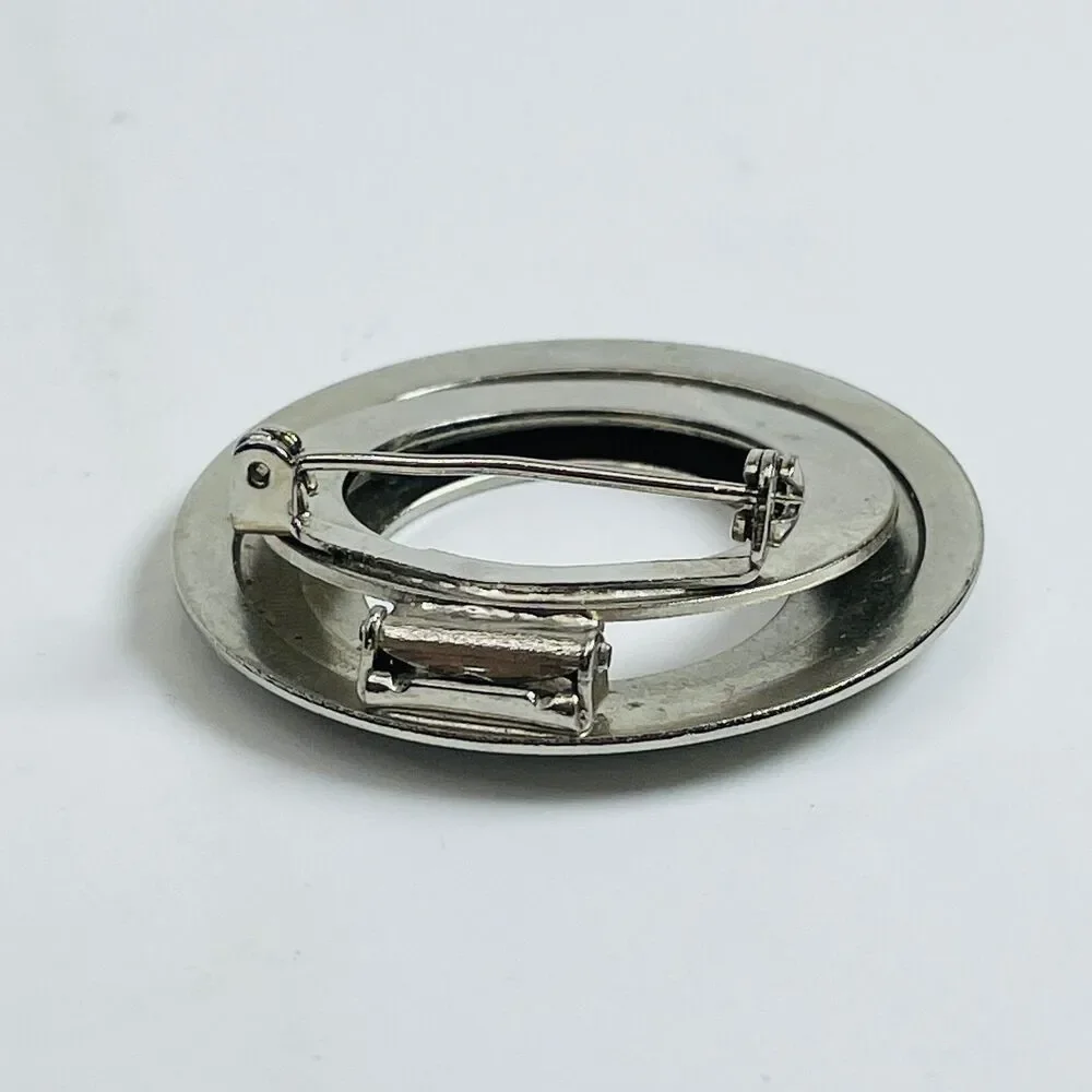 Vintage Silver Tone Concentric Circle Ribbed Statement Brooch Pin Scarf Clip - Picture 4 of 4